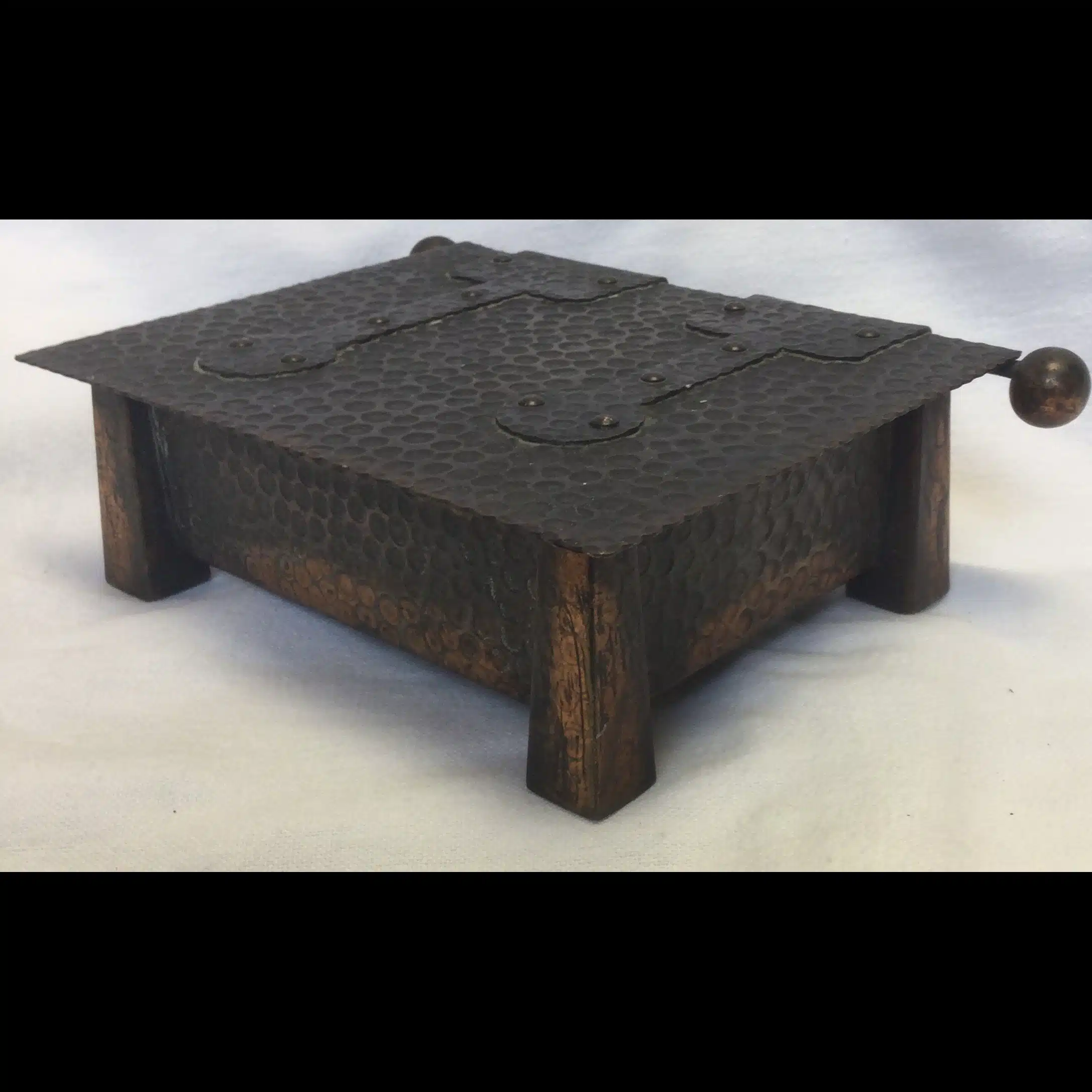 j.f.poole hayle cornwall double strap secessionist box [hayle]